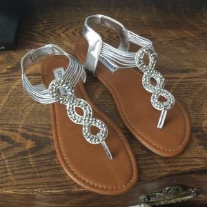 Girls Size 4 Steve Madden Silver Sandals
